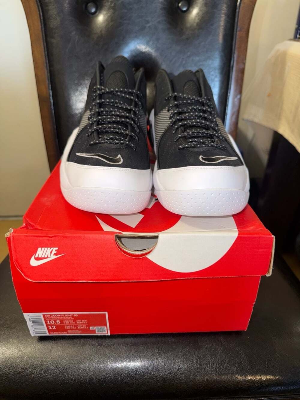 Nike Air Zoom Flight 95 Size 10.5 Black White Metallic Silver (2022)